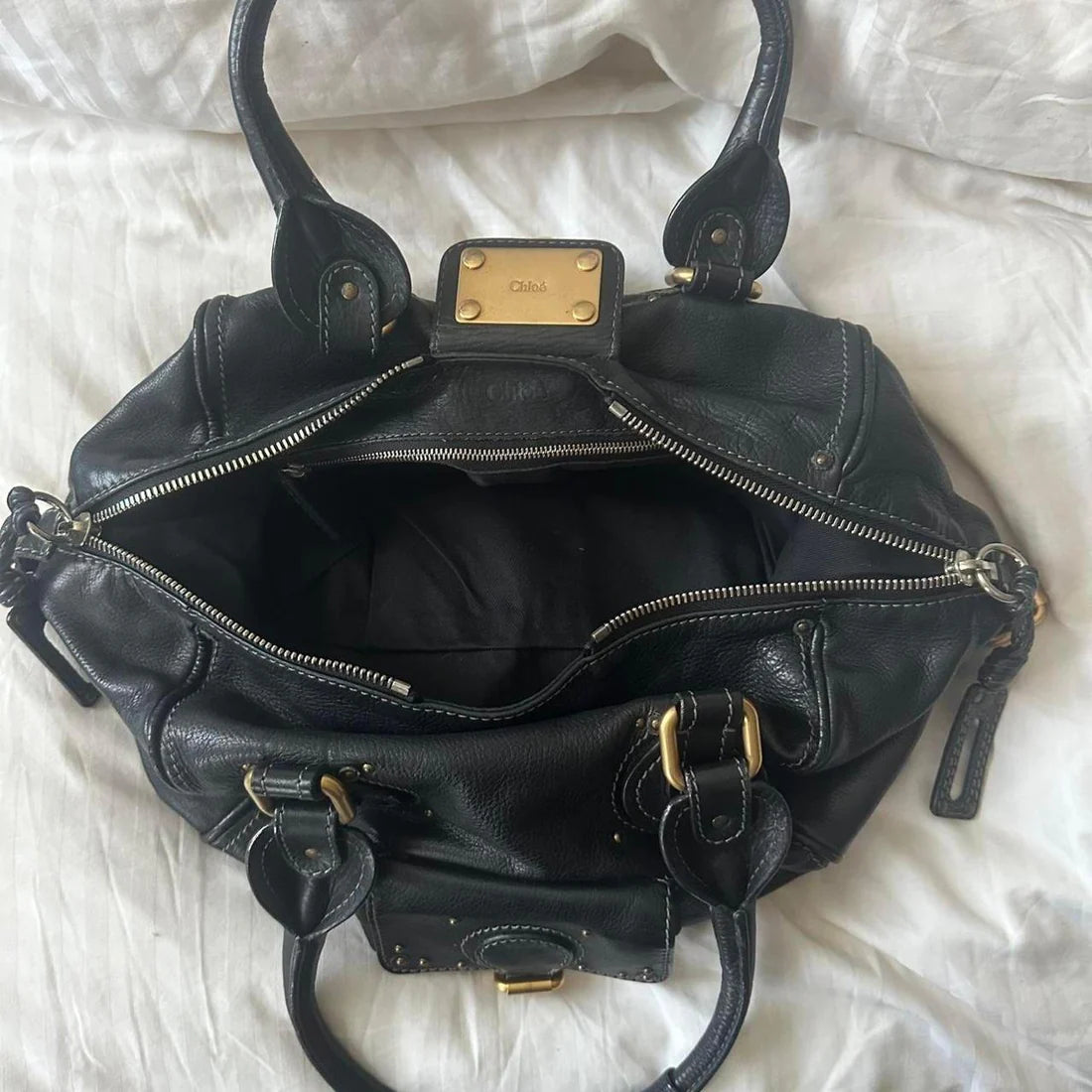 Vintage Chloé Paddington Bag – Black Leather with Gold Hardware (2000s/2010s)