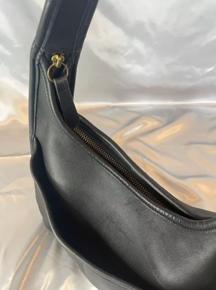 Vintage Coach C8C 9033 Black Leather Ergo