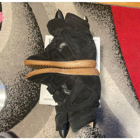 Isabel Marant Bekett Sneakers | Black Suede |